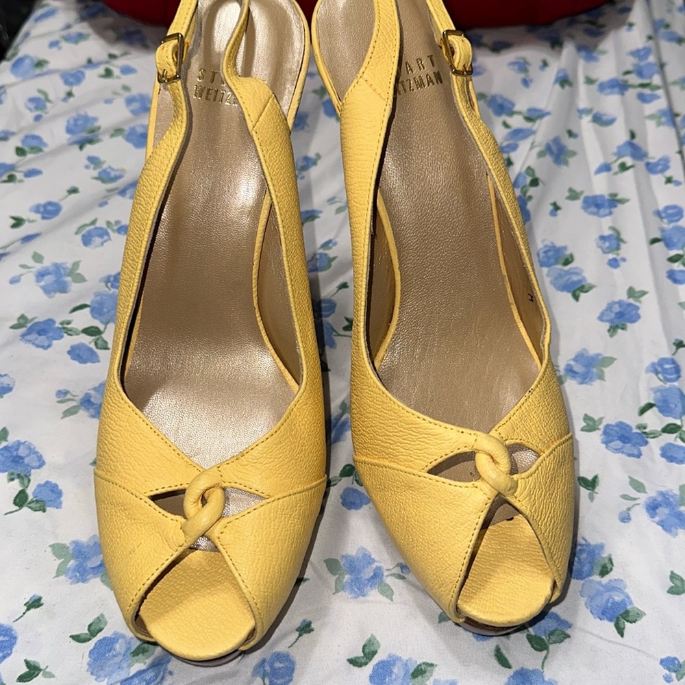 STUART WEITZMAN Yellow Leather Slingback Peep-Toe  Heels